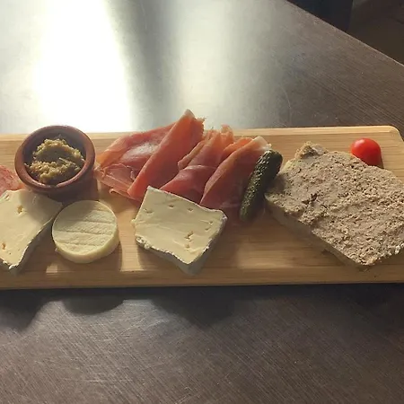 Logis Restaurant La Borie Saint-Genies