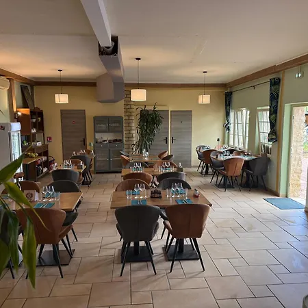 Hotel Logis Restaurant La Borie 2*