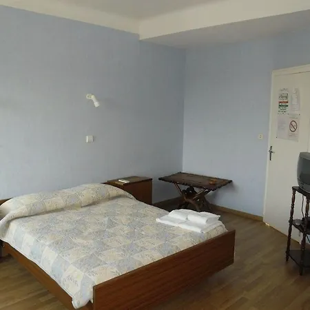 Hotel Logis Hotel Restaurant La Borie 4*