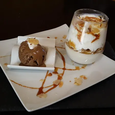Logis Hotel Restaurant La Borie Hotel 4*