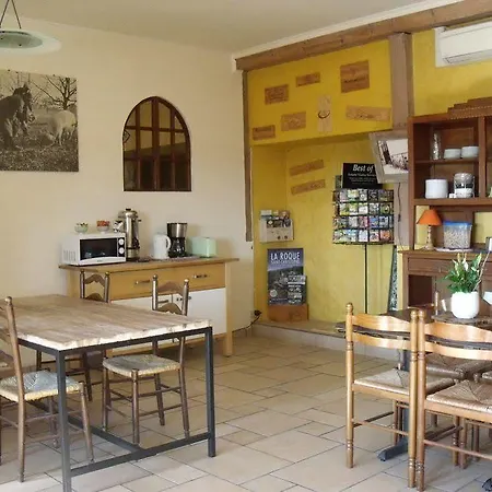 Hotel Logis Restaurant La Borie 2*