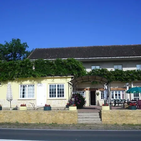 Logis Hotel Restaurant La Borie Hotel 4*