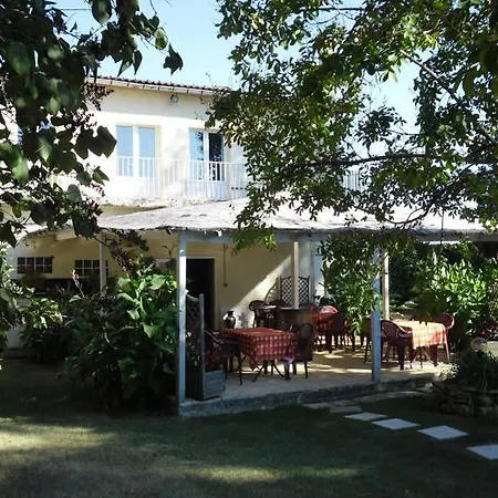 Hotel Logis Hotel Restaurant La Borie 4*