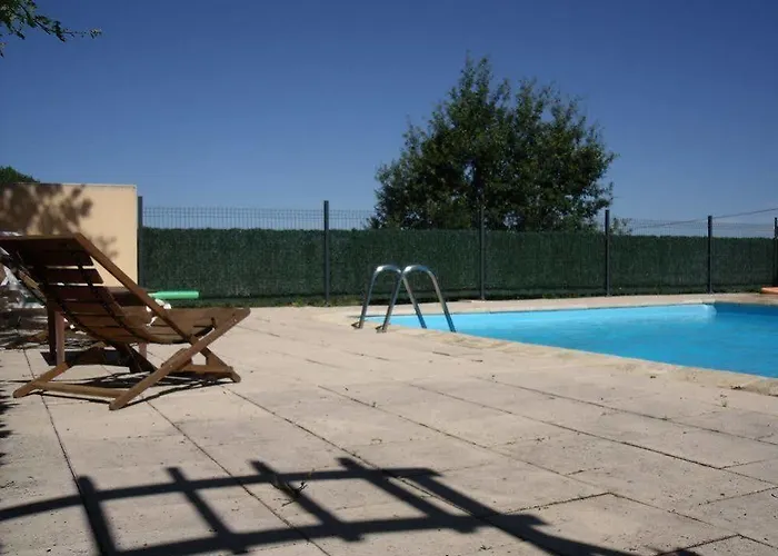 Logis Restaurant La Borie מלון Saint-Genies